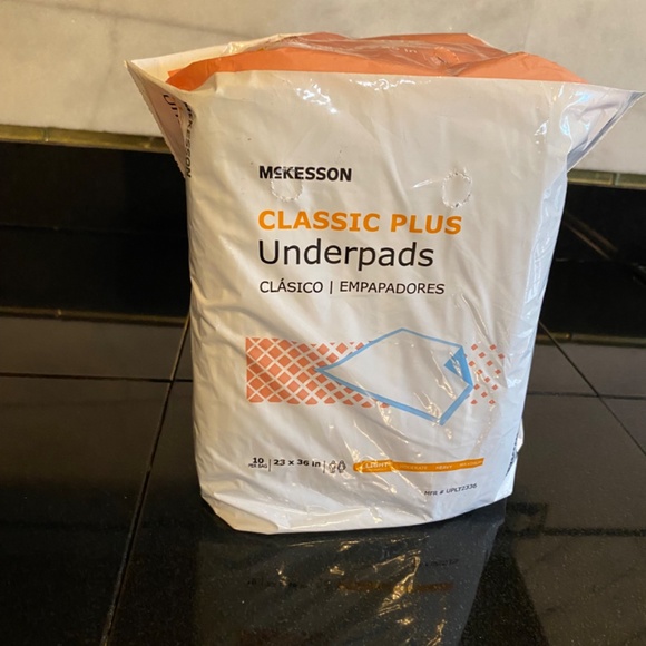 Home- Disposable UnderPads (23” x 36”) Light Absorbent Classic Plus - Picture 10 of 16